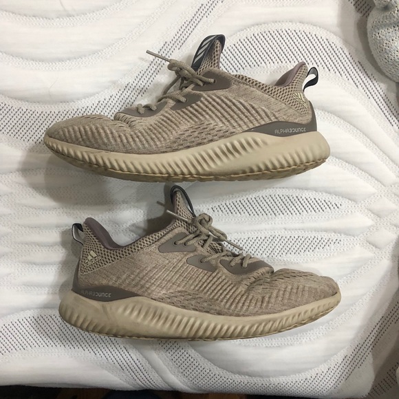 tan alphabounce